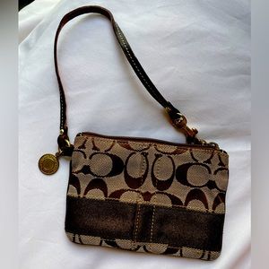 100% Authentic Coach Brown Wristlet- Good Condition